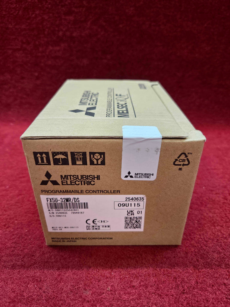 Mitsubishi FX5U-32MR/DS