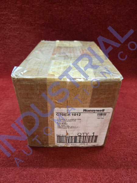 Honeywell C7061A1012 New Surplus