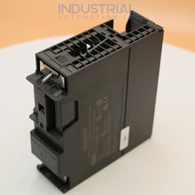 Load image into Gallery viewer, Siemens 6ES7331-7KB02-0AB0 New Business &amp; Industrial